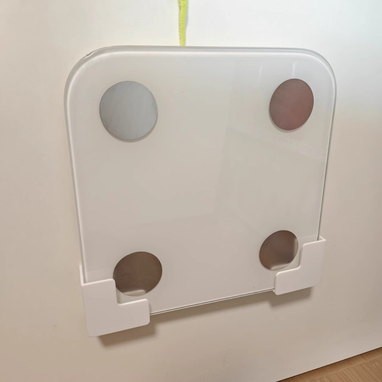 Witte zelfklevende weegschaalh - Home Bathroom Scales recensie en prijs